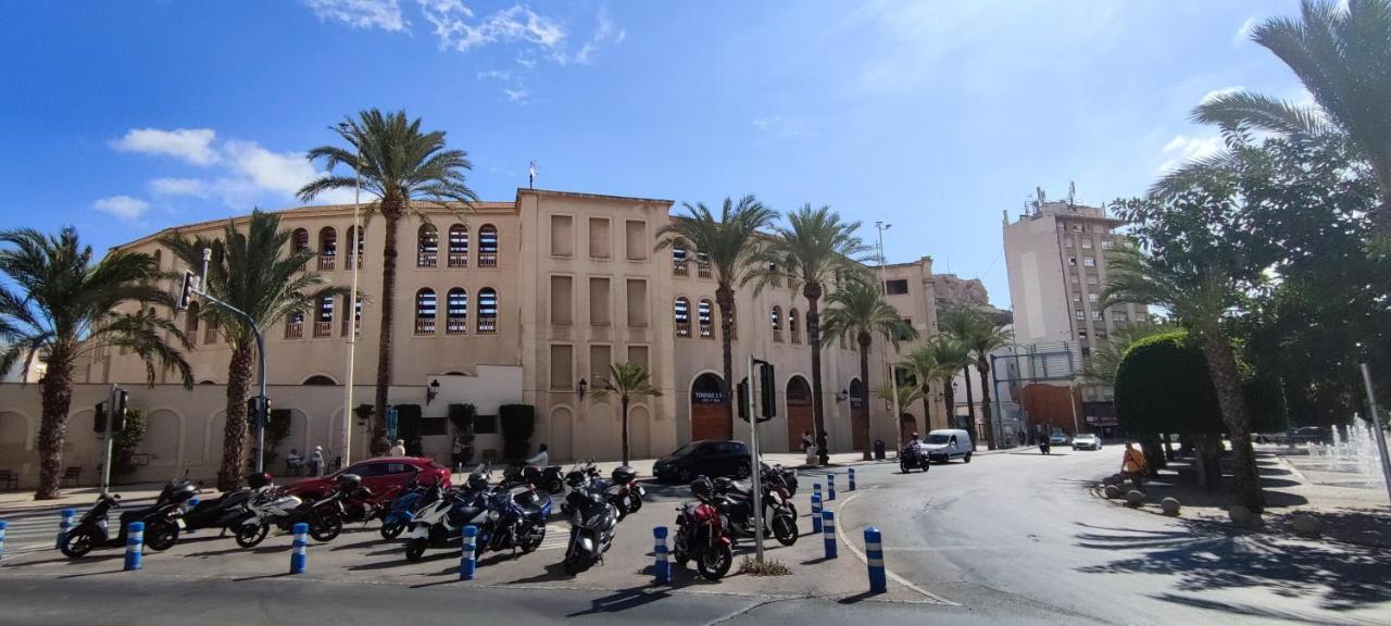 Donoso Cortes Apartment - Alicante Bagian luar foto